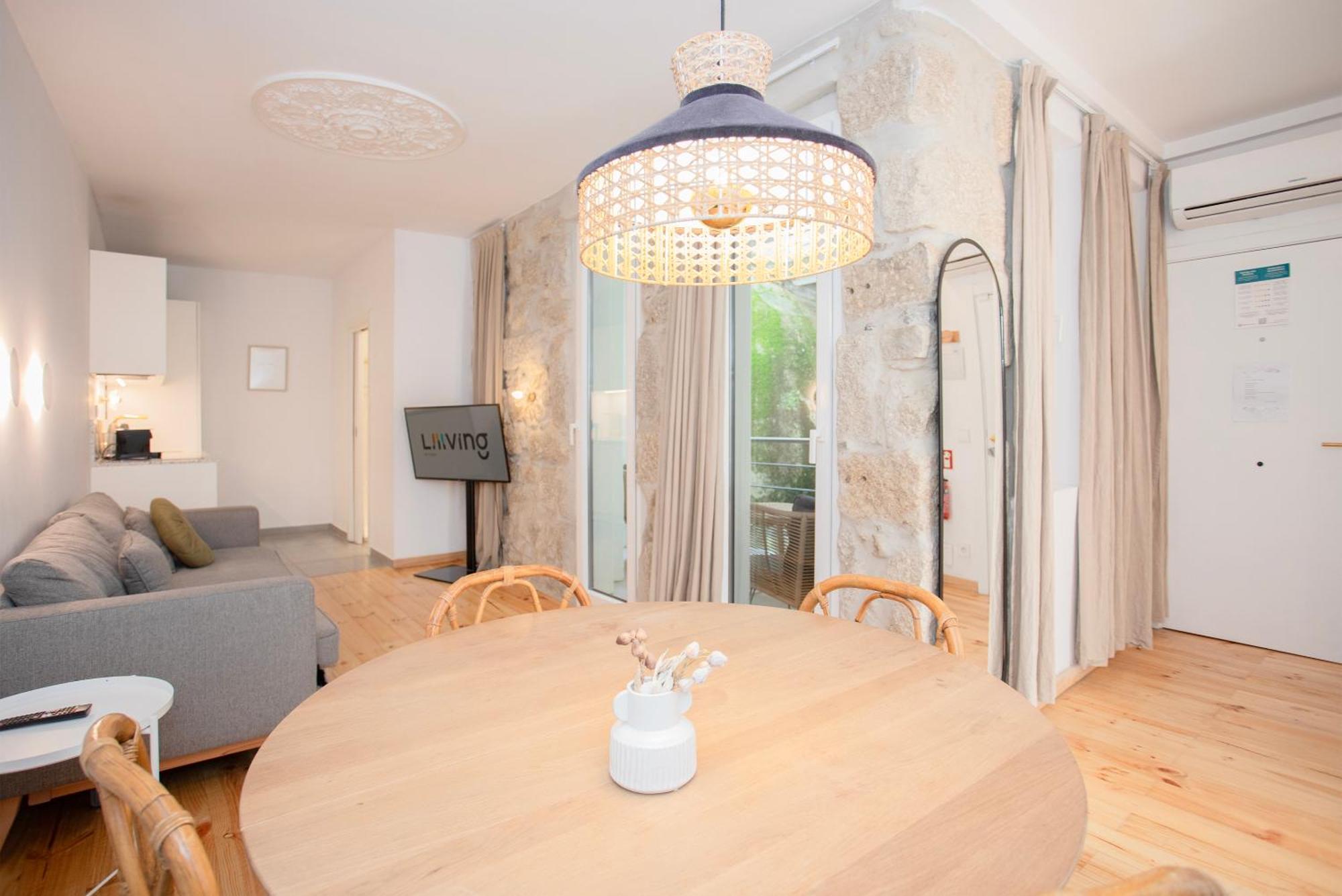 Liiiving In Gaia - Casa Da Vinha Apartments บีลาโนวาเดกายา ภายนอก รูปภาพ