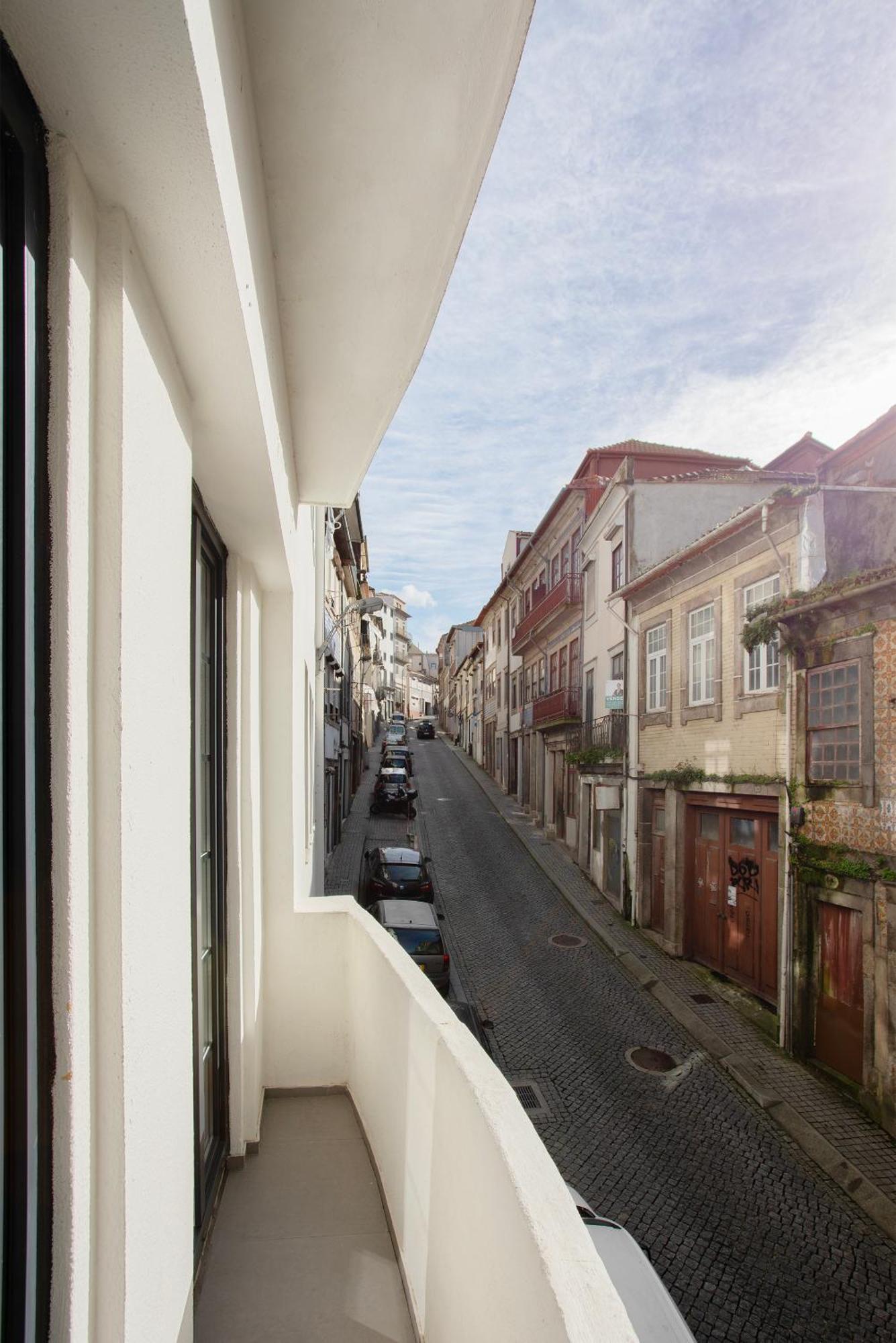 Liiiving In Gaia - Casa Da Vinha Apartments บีลาโนวาเดกายา ภายนอก รูปภาพ